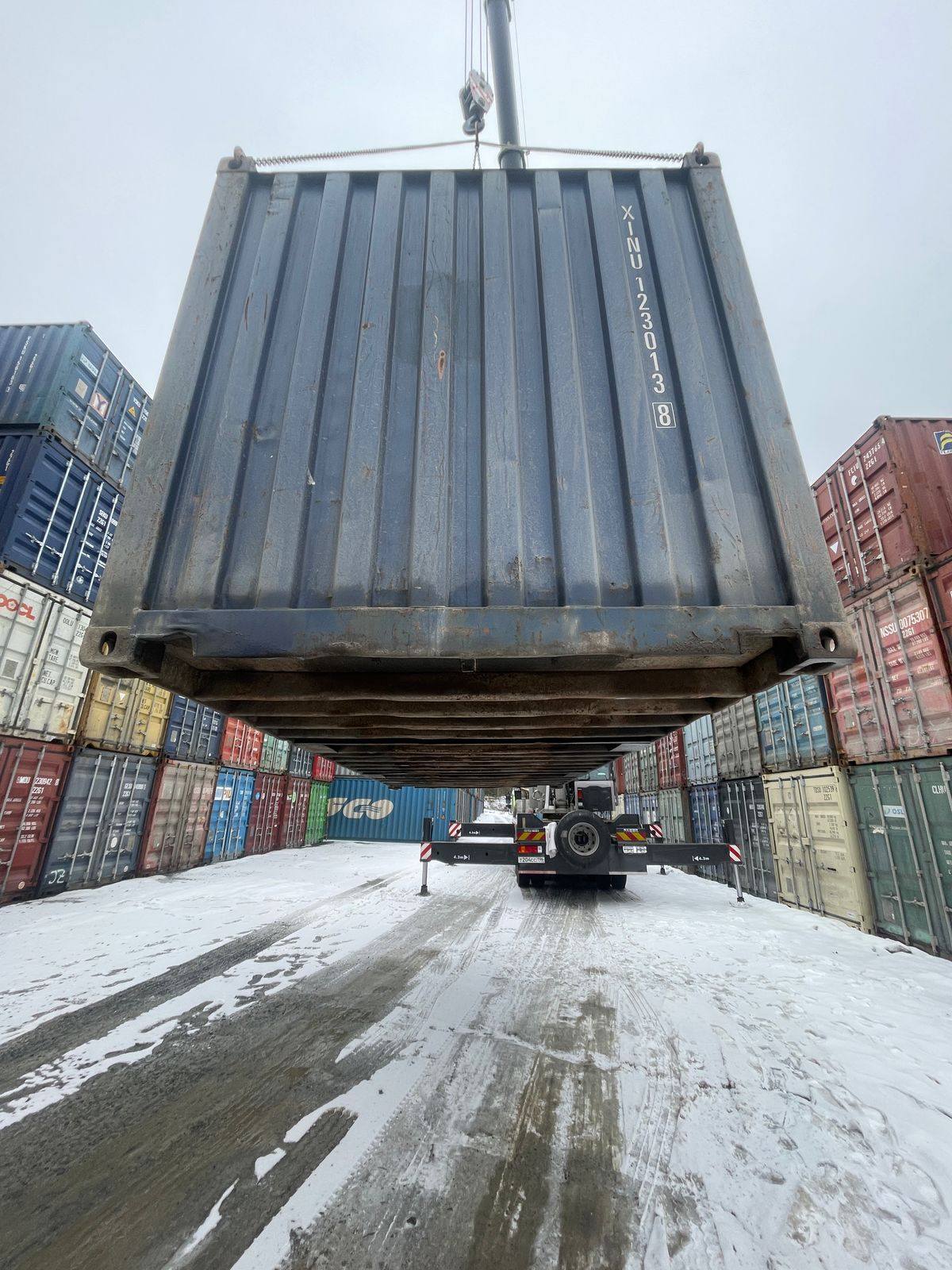 Морской контейнер XINU1230138